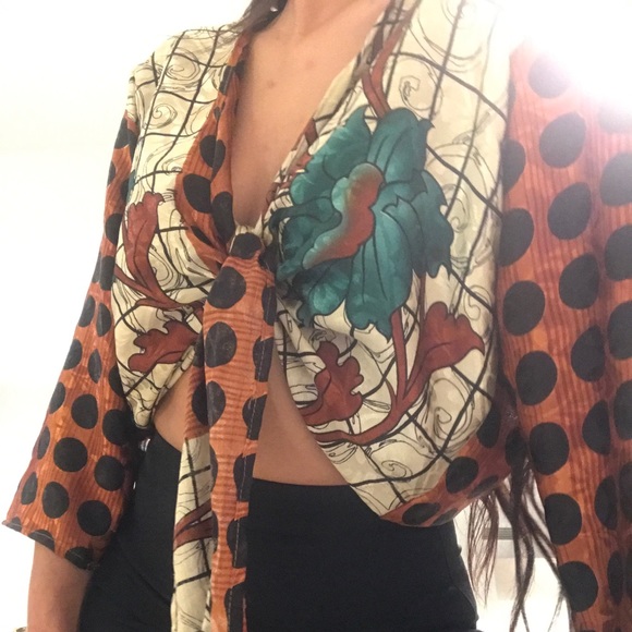 Top - Picture 1 of 1